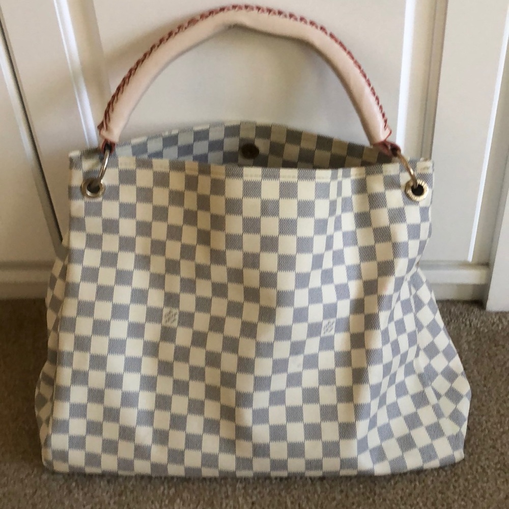 Artsy Damien MM White Purse